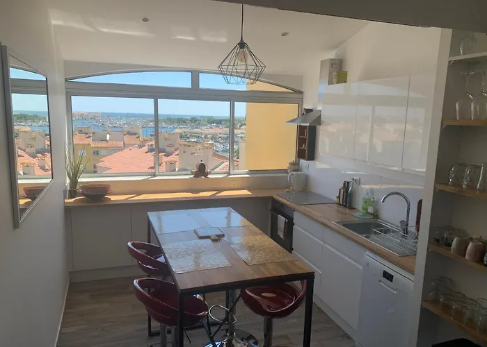 아파트 Cap D Centre Port Et Parking Privatif 아그